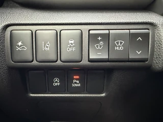 Mitsubishi Eclipse Cross 1.5 DI-T First Edition (Trekhaak (1.600kg) - Camera - Leder incl stoelverwarming - Parkeersensoren V+A - Keyless Entry - Head up) / 19