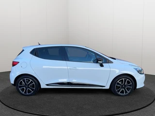 Renault Clio 0.9 TCe Night Day Navigatie Velgen Airco / 29