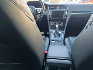 Volkswagen Golf 1.4 TSI GTE NAVI AIRCO LEER / 24