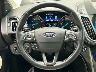 Ford Kuga 1.5 EcoBoost Vignale | Trekhaak | Leder | Panorama | Adaptive-cruise | Stoelverwarming | / 16