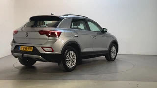 Volkswagen T-Roc 1.5 TSI 150pk DSG Life Navigatie Trekhaak Parkeersensoren App-Connect DAB+ / 5