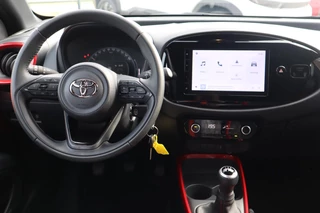 Toyota Aygo X PULSE / 16