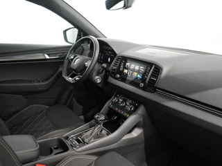 Skoda Karoq 1.5 TSI ACT Sportline Business | Facelift | Pano | Camera | Carplay | Cruise | / 4