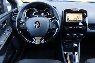 Renault Clio 1.2 Dynamique 120 PK Automaat | Trekhaak | Navigatie | Airco | Parkeersensoren | 16" LM / 4