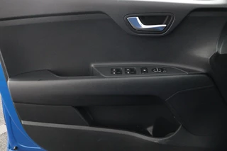 Kia Stonic 1.0 T-GDi MHEV DynamicLine  Navigatie - Achteruitrijcamera - Cruise Control - Apple & Android Carplay - Fabrieksgarantie t/m 14-04-2032 / 43