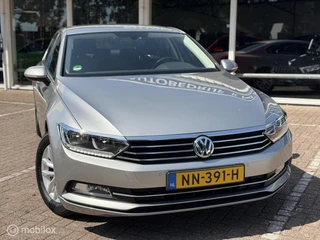 Volkswagen Passat 1.4 TSI Comfortline|Navigatie|NL|124DKM|Climate|Led| / 12