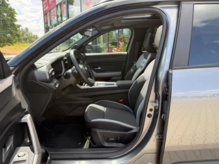 Dacia Bigster 1.8 Hybrid 155 Launch Edition *Schuif-/Kanteldak* / 8