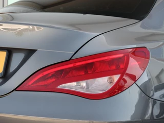 Mercedes CLA-klasse 180 Business | Unieke km-stand!! | / 24