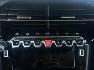 Peugeot 208 1.2 PureTech Allure Pack | Adaptive Cruise Control | Parkeercamera/-sensoren | Keyless Start | Apple Carplay/Android Auto | Climate Control | i-Cockpit | Navigatie | DAB | Full LED | Dealer Onderhouden | / 24