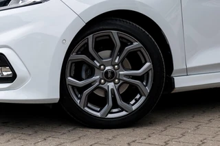 Ford Fiesta 1.0 EcoBoost Hybrid ST-Line|WINTERPACK|KEYLESS|CLIMATE|CARPLAY|PDC|PARK ASSIST / 26