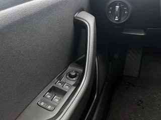 Škoda Superb Combi 1.4 TSI iV Business Edition Camera | CarPlay | Stoelverwarming | Cruise Control / 24