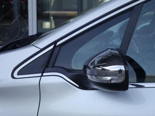 Peugeot 208 1.2 PureTech Allure 110 PK | Automaat | Climate Control | Navigatie | Cruise Control | Licht Metalen Velgen | Apple carplay/Android auto | AUX | USB | Dealer onderhouden / 8