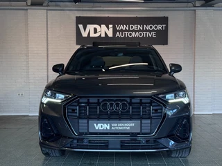 Audi Q3 35 TFSI S-Line Black Edition Pano Camera Leder Trekhaak 19'' / 5