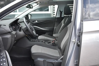 Opel Grandland X 1.2 TURBO ONLINE EDITION 1e EIGENAAR / P.DAK / NAVI + APPLE/ANDROID AUTO / 4
