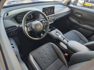 Honda ZR-V 2.0 e:HEV SPORT AUTOMAAT  Keyless | Elek. verst. stoel | Adaptive Cruise / 15