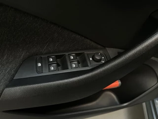 Skoda Kamiq 1.0 TSI 110pk Business Edition LED Stoelverwarming Navigatie Parkeersensoren Virtual Cockpit / 20