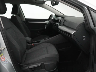 Volkswagen Golf Variant 1.5 eTSI Life Business | BTW | Automaat | Adaptive cruise | Stuur & Stoelverwarming | Camera / 12