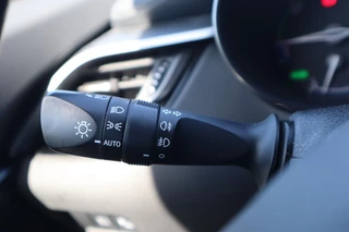 Toyota C-HR 1.8 HYBRID GR-SPORT 19"LM-VELGEN 1e EIGENAAR NL-AUTO STOELVERW. LED JBL-AUDIO P-SENSOREN APPLE/ANDROID 19"LMV / 31