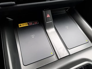 Toyota C-HR+ FIRST EDITION 77KWH 20" VELGEN WARMTEPOMP EL-ACHTERKLEP PRIVACY-GLASS 18"LMV BLIND SPOT STOELVERW. P-SENSOREN / 20