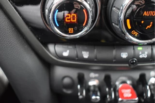 MINI Countryman Mini 1.5 Cooper Chili NAVI,LM WIELEN,PDC,BOEKJES,NAP EN ONDERHOUDSHISTORIE / 18