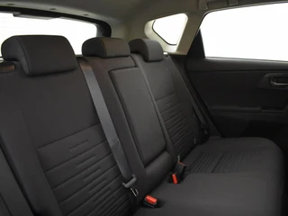 Toyota Auris 1.8 Hybrid Edition S | All Season | Keyless | Parkeersensoren | Navi / 24
