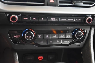 KIA Niro 1.6 GDi Hybrid 141pk DCT6 DynamicLine TREKHAAK / 23
