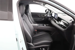 Omoda 5 EV Premium 61 kWh *DEMO* - Full Options! - Stuur-/stoelverwarming - Draadloze Apple Carplay of Android Auto - Schuif-/kanteldak - 7 jaar of 150.000km Fabrieksgarantie / 31