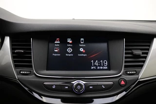 Opel Astra Sports Tourer 1.2 Turbo 130pk Edition 2020 | Navigatie | Achteruitrijcamera | Climate control | LED koplampen | Parkeersensoren | Lichtmetalen velgen | Extra getint glas | Dakrails / 22