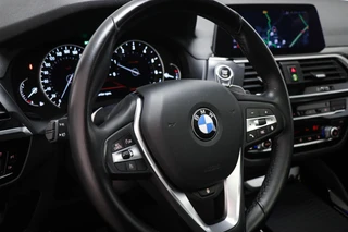 BMW X4 xDrive20i X-Line High Executive | PANORAMADAK | HEAD UP | STUURVERWARMING | TREKHAAK | 19" / 38
