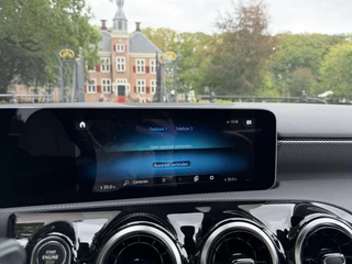 Mercedes-Benz A-Class 200 Business Solution / 18