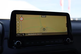 Hyundai Kona 1.0 T-GDI Premium Sky|Schuif/kanteldak|HUD|Stoelverwarming/verkoeling| / 9