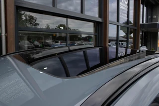 Volvo XC60 2.0 T6 PHEV Long range AWD Ultimate Dark|Luchtvering|Massage|Stoel+stuurverwarming|stoelverkoeling|HUD|Pano|Pilot assist| / 19