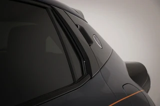 Lancia Ypsilon Edizione Cassina Limitata 51 kWh | NAVIGATIE | MASSAGE | DRAADLOZE LADER | DAB | 360 CAMERA / 24