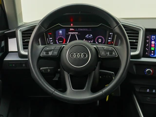 Audi A1 Sportback 25 TFSI Pro Line Zwart dak | Carplay Navigatie | Sportstuur / 21
