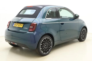 Fiat 500 1.0 Hybrid La Prima | Cabrio | Lederen bekleding | Keyless | Camera | Cruise control | Lichtmetalen velgen | Navigatie | Draadloze apple carplay/android auto | JBL audio / 2