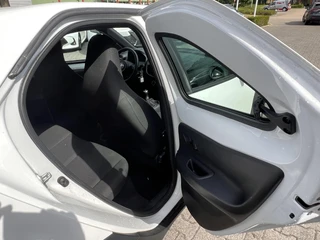 Toyota Aygo X PLAY / 14
