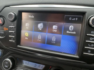 Toyota Yaris 1.5 Hybrid Y20 Automaat 5-drs  CAMERA/CLIMA/CRUISE/DAB/15INCH / 17
