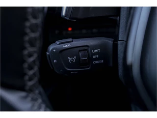 Peugeot 3008 1.6 HYbrid 225 Blue Lease Allure | 98% SOH | NL auto | Camera / 33