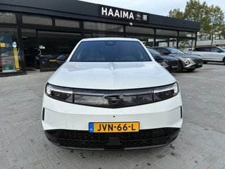 Opel Grandland Electric Business Edition 73 kWh | ECC | Navigatie | Elektrisch glazen panorama-dak | Matrix LED Verlichting | Cruise control | Camera | Winterpakket | 19" LM-Velgen / 2