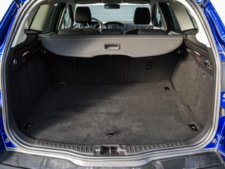 Ford Focus Wagon 1.0 Titanium Edition Xenon | Keyless | Navi | Camera | Stoel+stuurverwarming | Cruise control | PDC v+a / 20