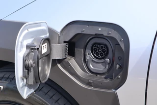 Toyota bZ4X Touring EXECUTIVE AWD 75KWH PANODAK JBL-AUDIO 1500KG TREKGEW STOELVERW/KOELING STUURVERW BLIND SPOT WARMTEPOMP EL-ACHTERKLEP / 16