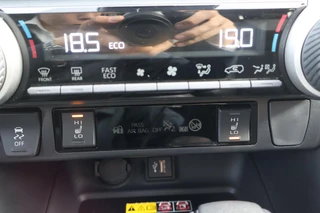 Toyota RAV4 2.5 Plug-in Hybrid AWD Style STUUR&WISSERVERW STOELVERW. V+A EL-A.KLEP EL-STOEL APPLE/ANDROID KEYLESS PRIVACYGLASS LED DAB / 34