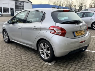 Peugeot 208 1.6 VTi Allure  | Navi | Bluetooth | Cruise | ECC | Regen- en Lichtsensor | Trekhaak / 14