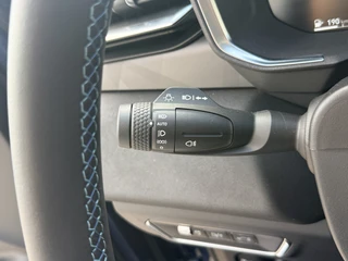 Lynk & Co 01 1.5 | Automaat | SOH 98% | 360 camera | Adapt. Cruise | Apple/Android | Pano |  Keyless | Infinity / 24