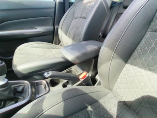 Suzuki Vitara 1.4 Boosterjet Style Rhino Edition Smart Hybrid Panoramadak  Fabrieksgarantie Rijklaar “Sinds 1970 | 5.000+ reviews | Score 9,5 | Service zoals ’t hoort” Henk Jongen Auto's in Helmond,  al 50 jaar service zoals 't hoort! / 24