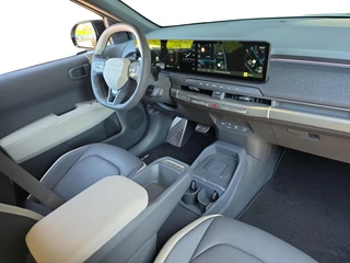 Kia EV3 GT-Line Business Edition 81.4 kWh | Navigatie | Stoel + Stuur verwarming | Navigatie | Climate control | Parkeer camera achter / 13