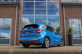 BMW X1 xDrive25e High Executive M sport | 1e eigenaar | Dealer onderhouden | Panoramadak | Apple Carplay | Camera | LED adaptief | Head-up | Stoelverwarming | Cruise control / 6