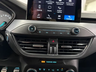 Ford Focus Wagon 1.0 EcoBoost Hybrid ST Line Style/ NL auto/ Achteruitrijcamera/ Sensoren / 25