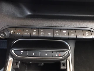 Jeep Avenger 1.2 e-Hybrid Summit Navi | Camera | Elec A klep. / 26