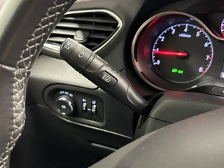 Opel Grandland X 1.2 Turbo Elegance CAMERA TREKHAAK LM NAVI CARPLAY CRUISE ECC. / 24